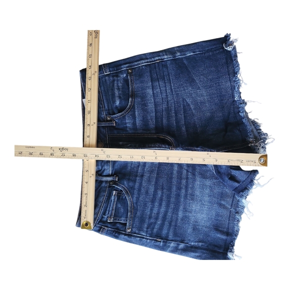 American Eagle Outfitters Women's Blue Denim Shorts Super High Rise Shortie 10 - Picture 5 of 5